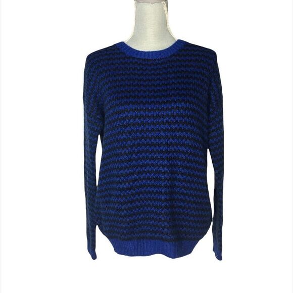 Forever 21 Blue And Black Knit Sweater Size S - Picture 1 of 3